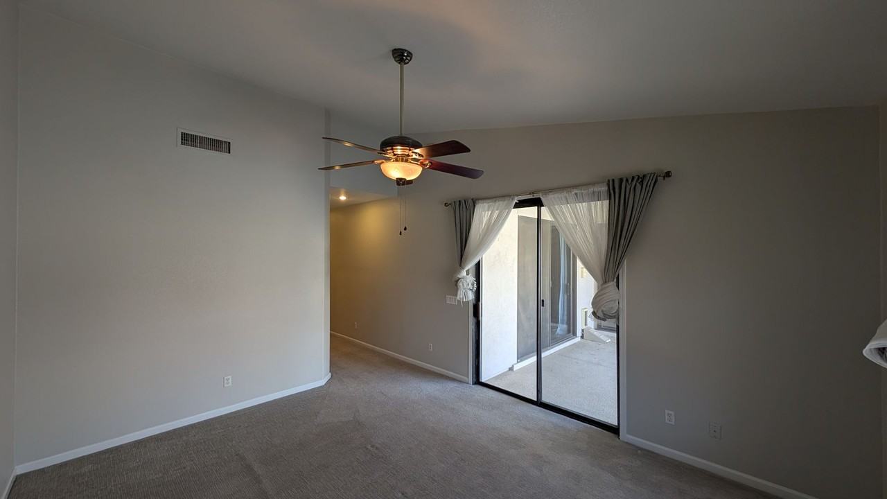 13354 W Palm Ln - Photo 7 of 32