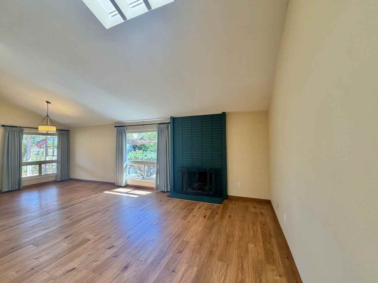 12625 Mantilla Rd - Photo 3 of 15