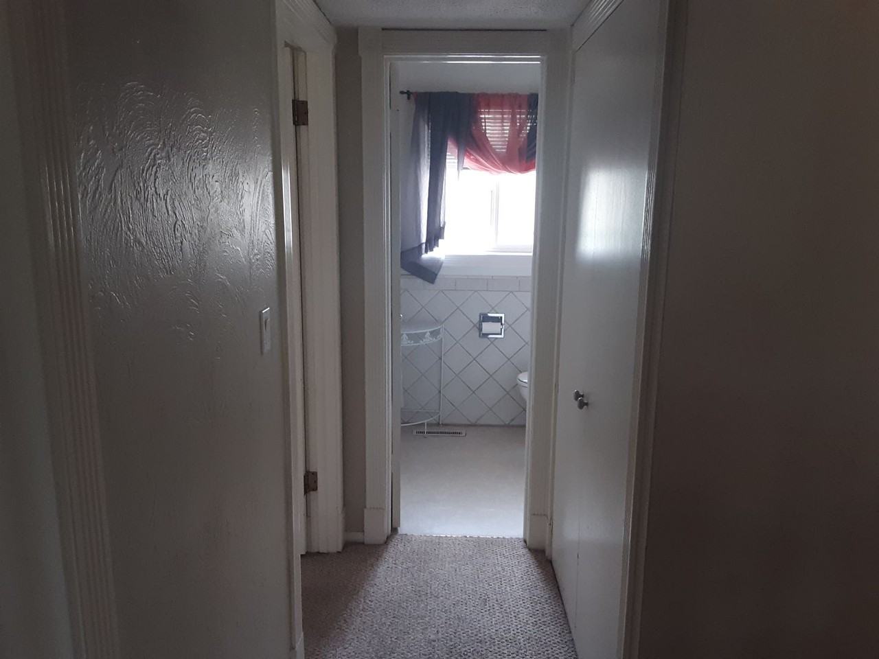 320 Pioneer Way - Photo 6 of 9
