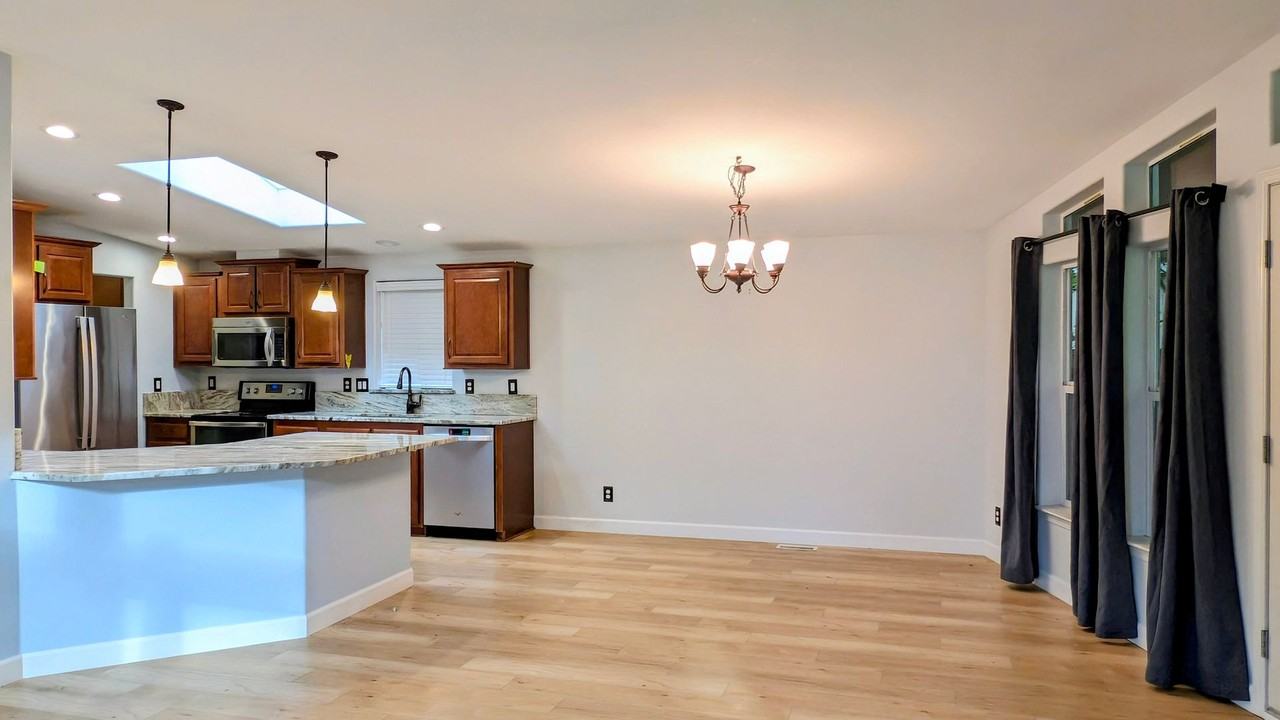 3308 206th Pl Se - Photo 4 of 22