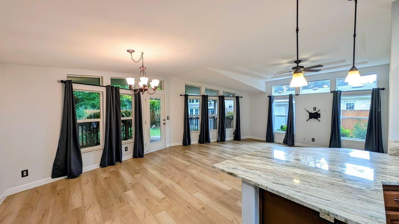 3308 206th Pl Se - Photo 5 of 22