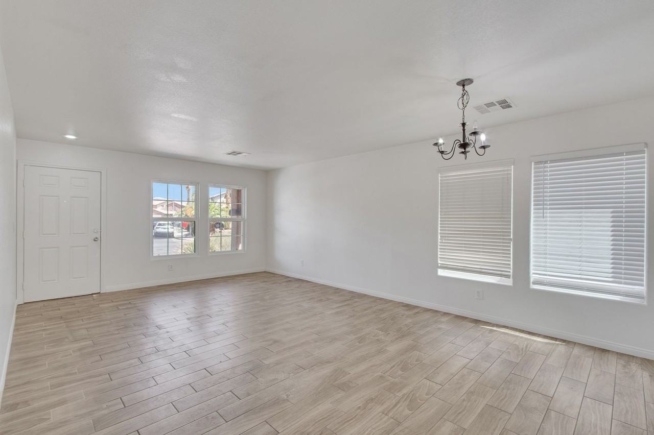 3229 Visionary Bay Ave - Photo 5 of 50