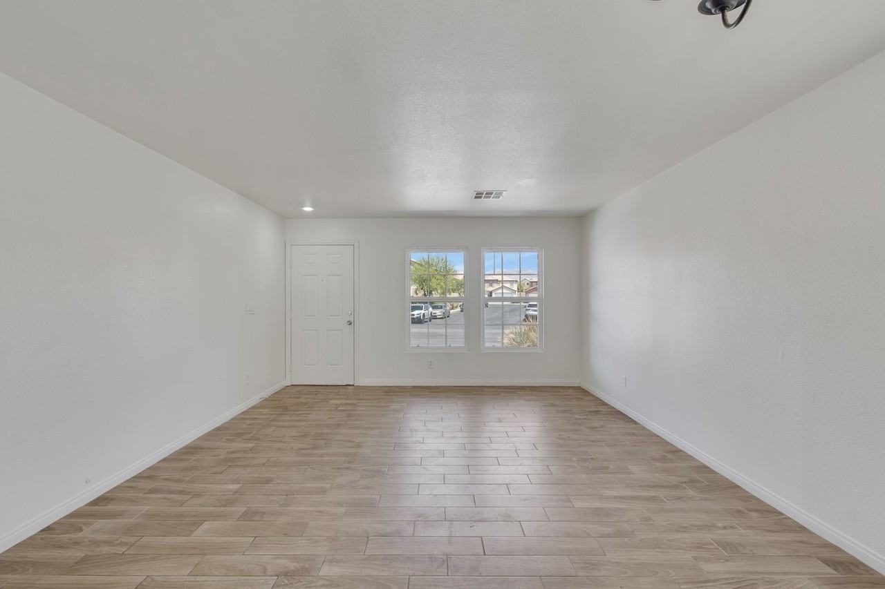 3229 Visionary Bay Ave - Photo 6 of 50