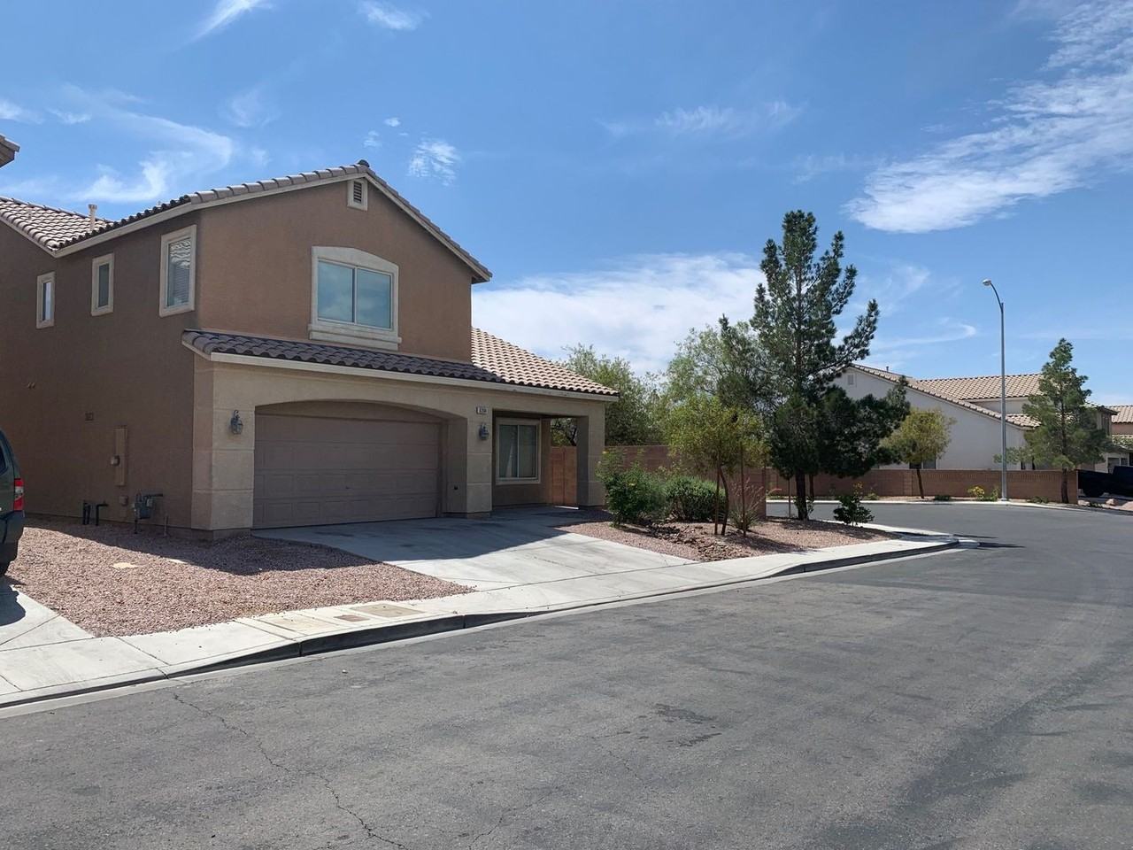 6304 Sereno Springs St - Photo 4 of 28