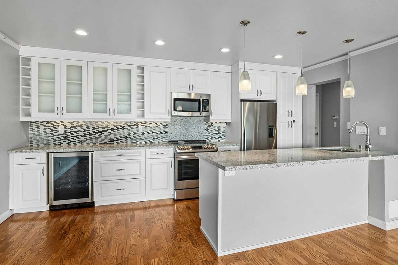 80 Lincoln Dr #2C - Photo 5 of 14