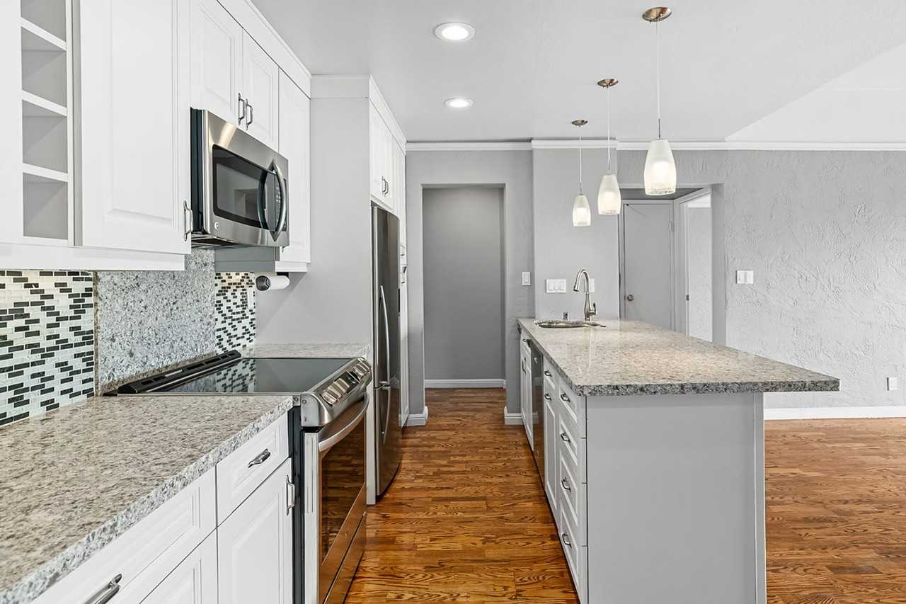 80 Lincoln Dr #2C - Photo 6 of 14
