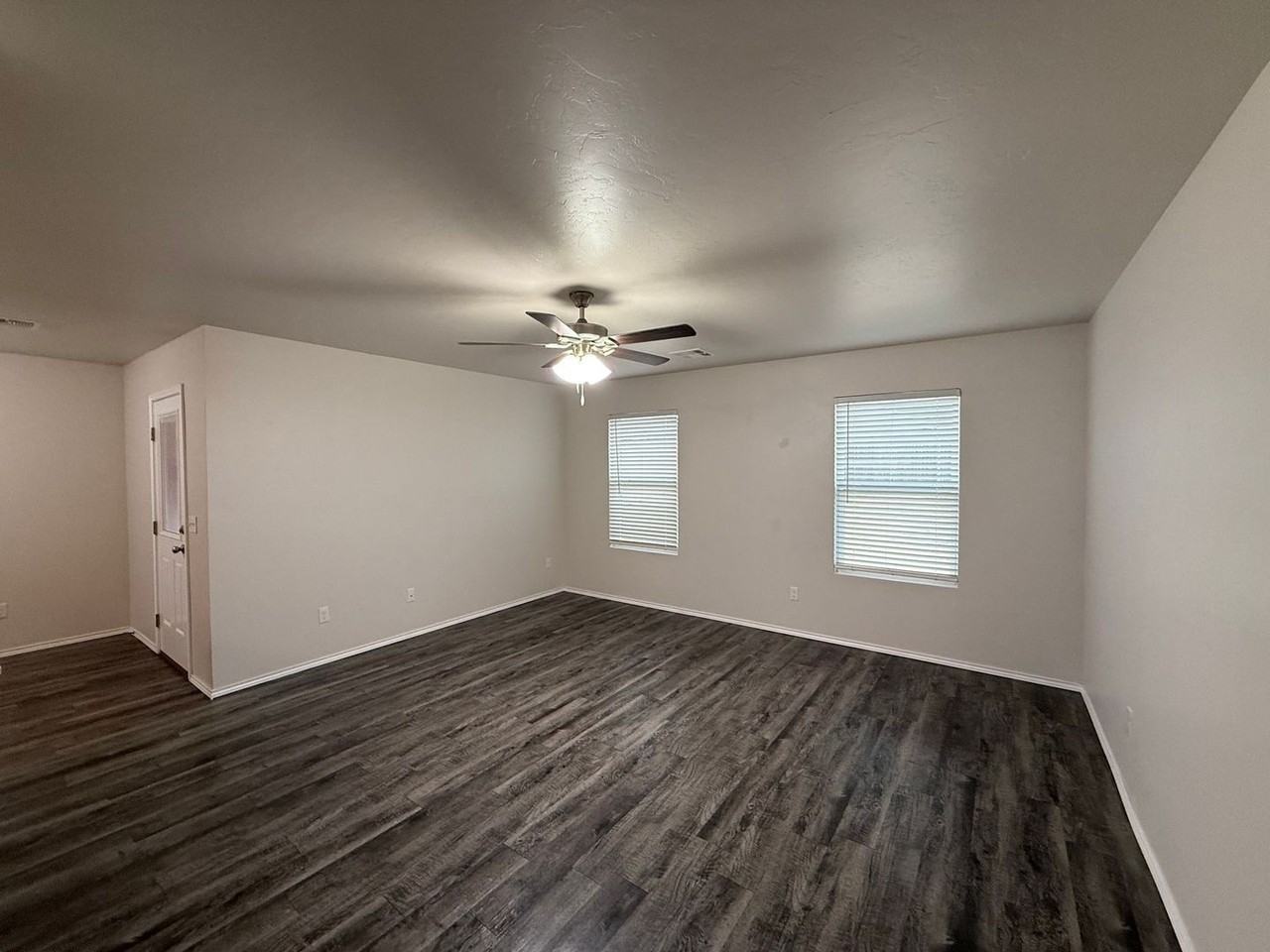 1017 N Pheasant Way - Photo 2 of 17