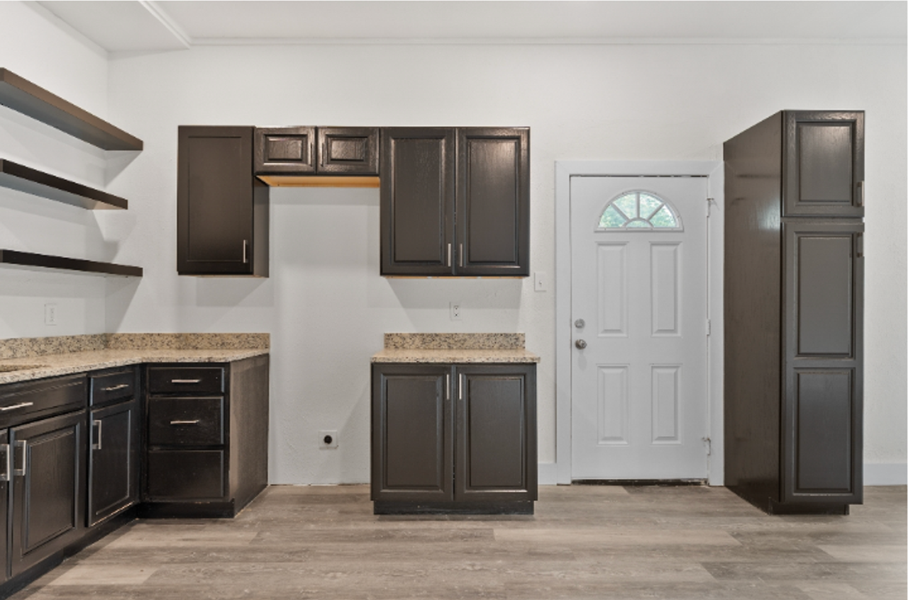1601 N 11th St - Photo 6 of 10