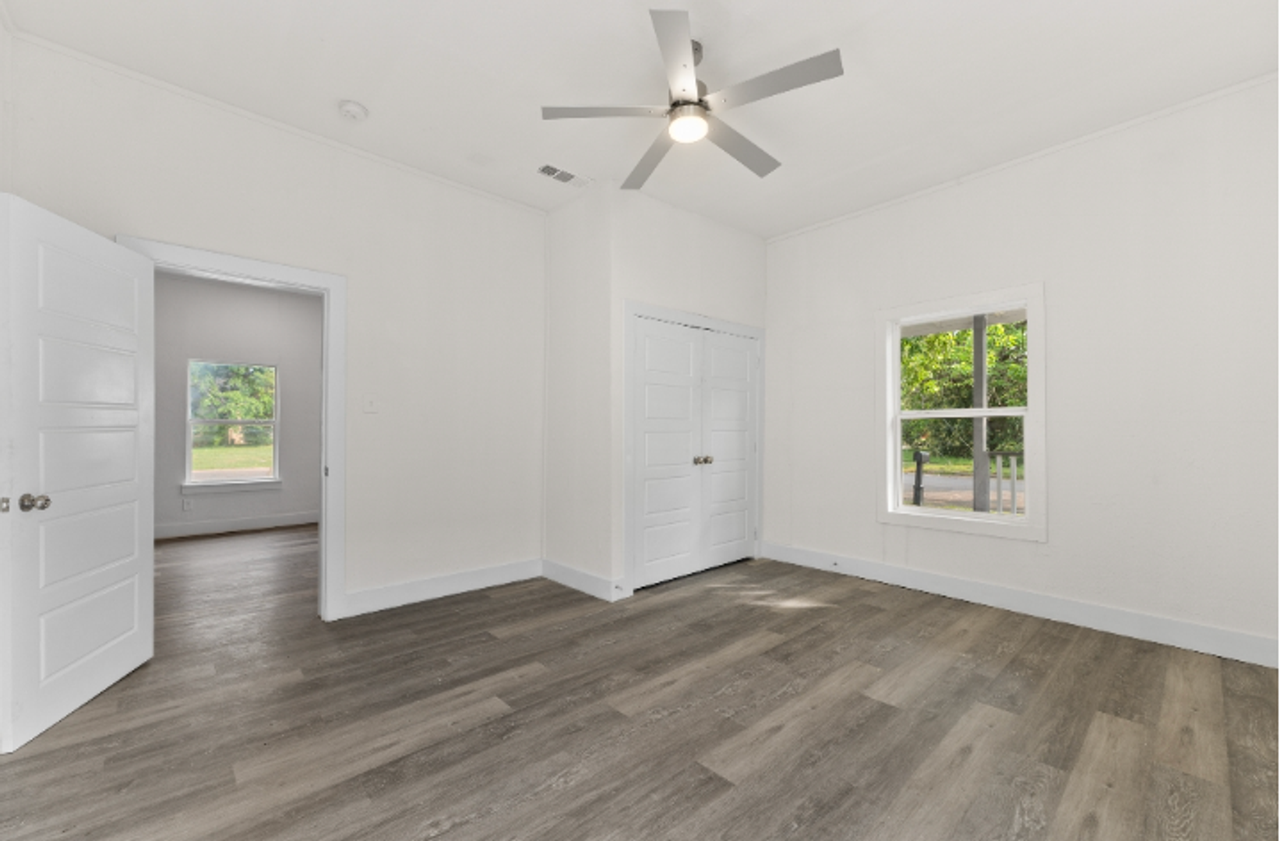 1601 N 11th St - Photo 7 of 10