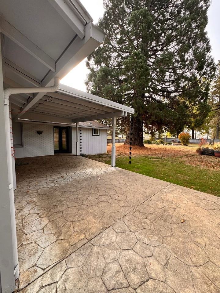 400 Elgarose Rd - Photo 6 of 18