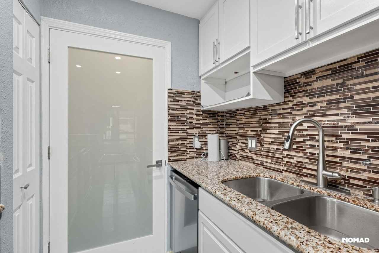 3566 Ocee St - Photo 3 of 42