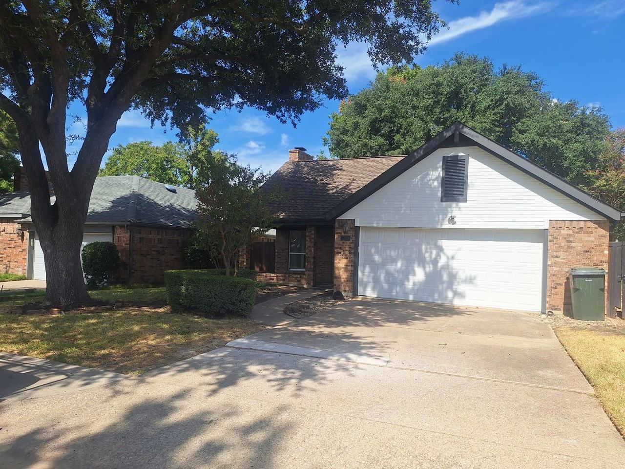 2707 Belmeade Dr - Photo 2 of 38