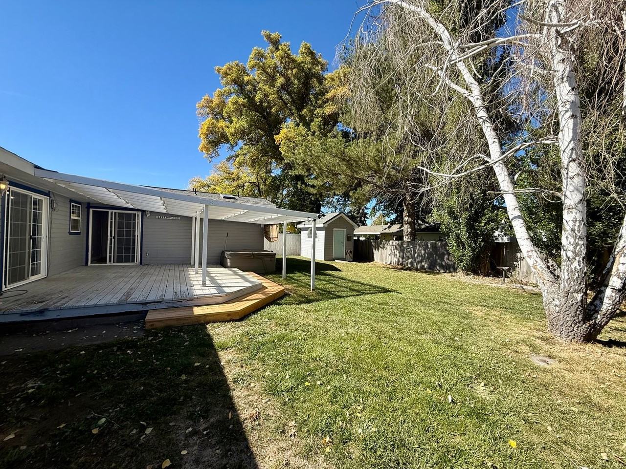 3861 Barry Ave - Photo 6 of 17