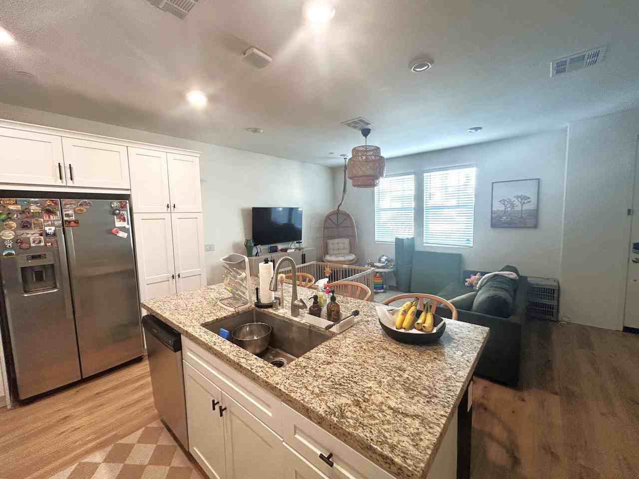 16038 Voyager Ave - Photo 7 of 20