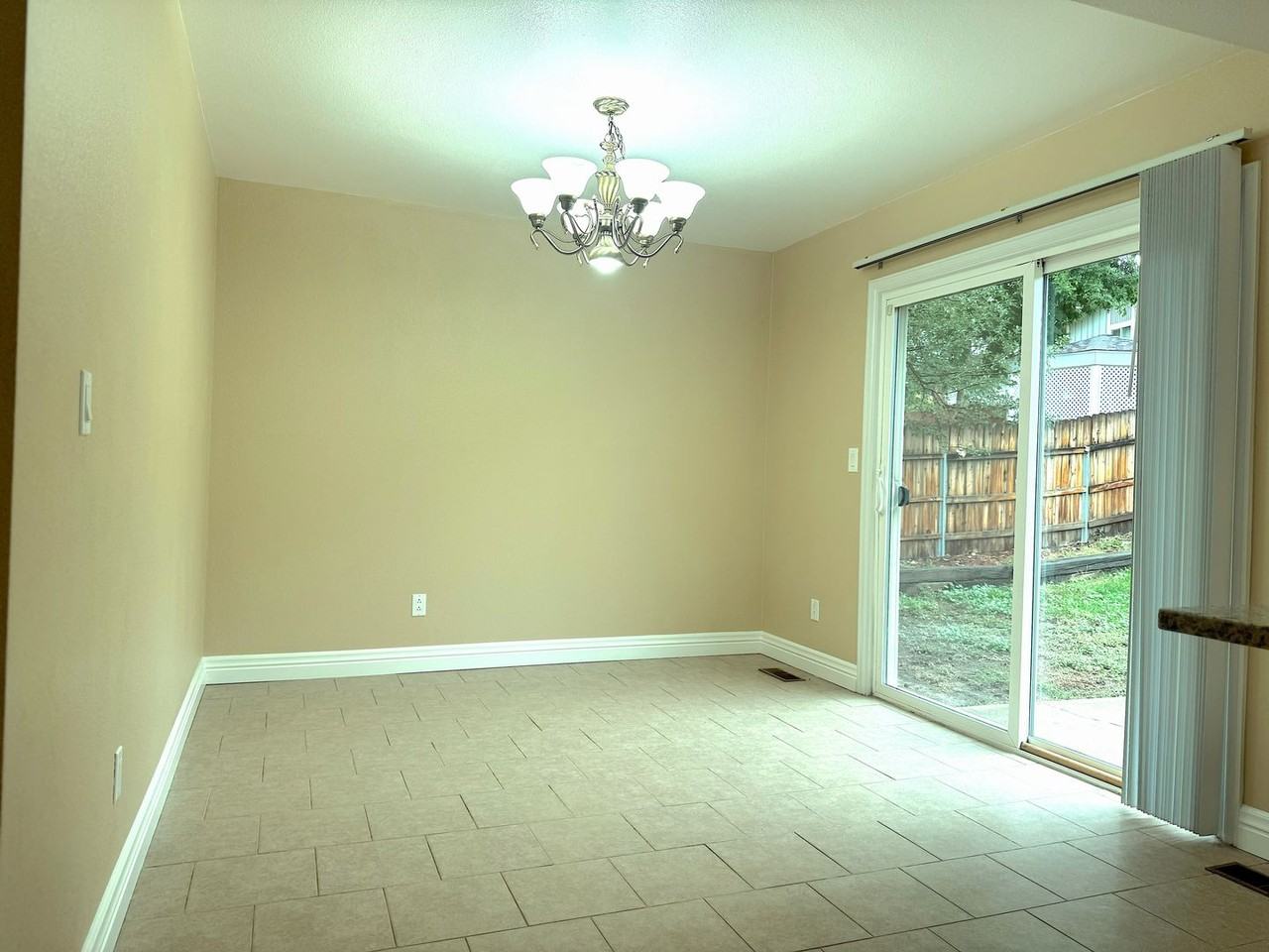 5875 Del Paz Dr - Photo 5 of 23