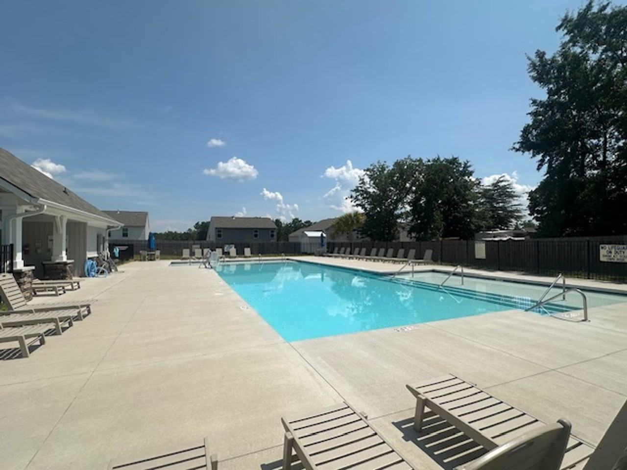 109 Rippling Way - Photo 4 of 4