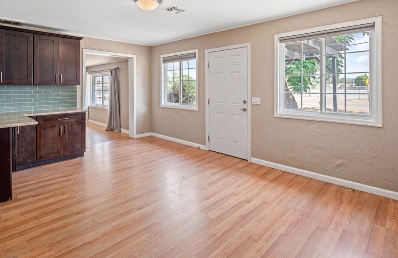 11966 Lakeside Ave - Photo 4 of 25