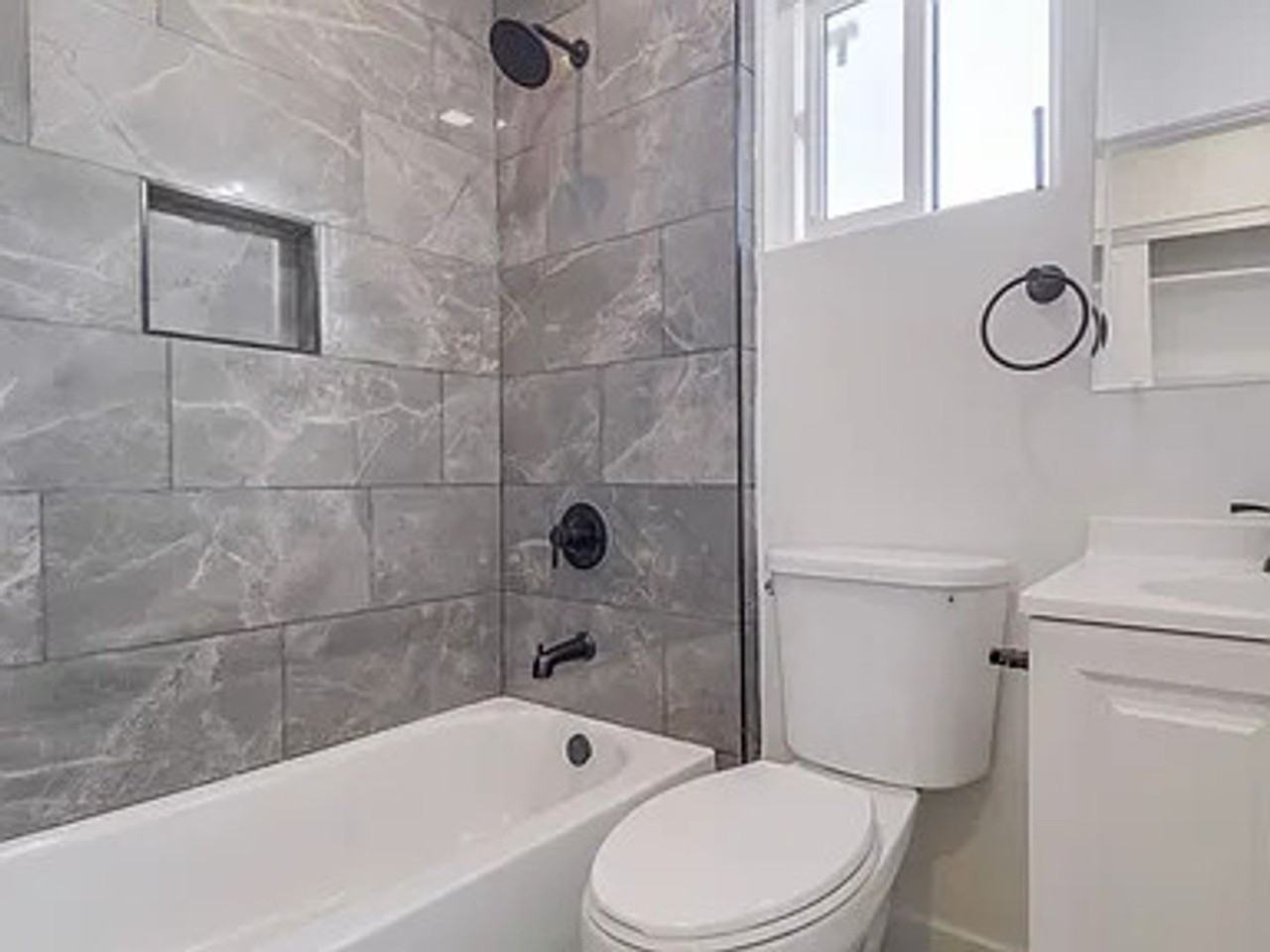1239 Lincoln Ave #1 - Photo 5 of 10