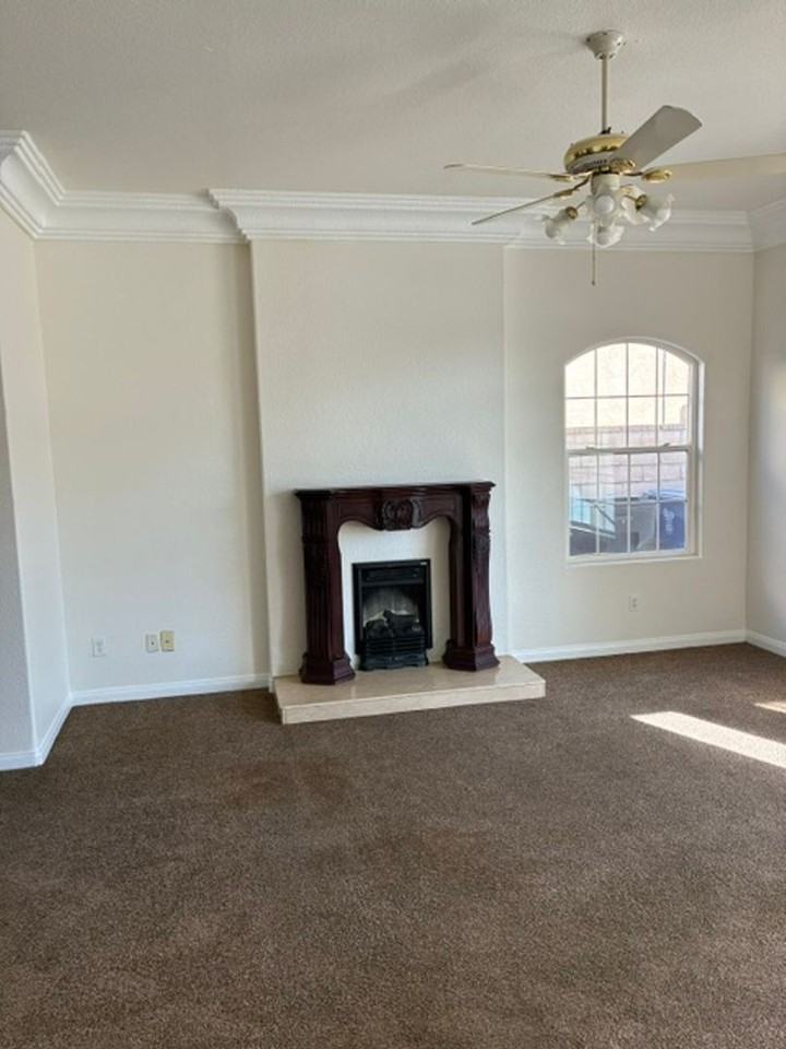 2706 Trentino Ave - Photo 3 of 18