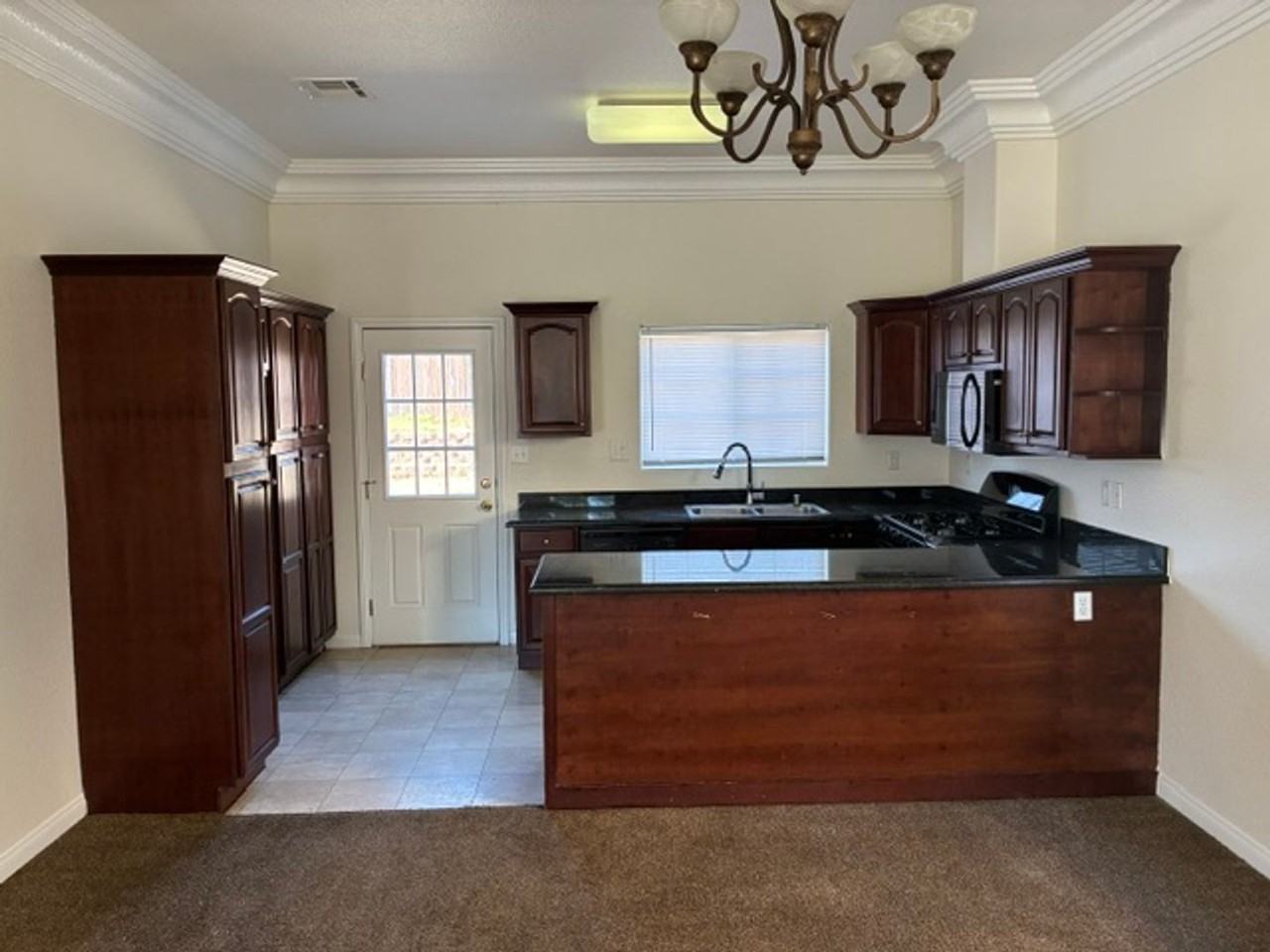 2706 Trentino Ave - Photo 5 of 18