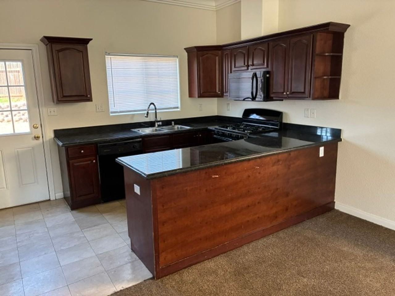 2706 Trentino Ave - Photo 7 of 18