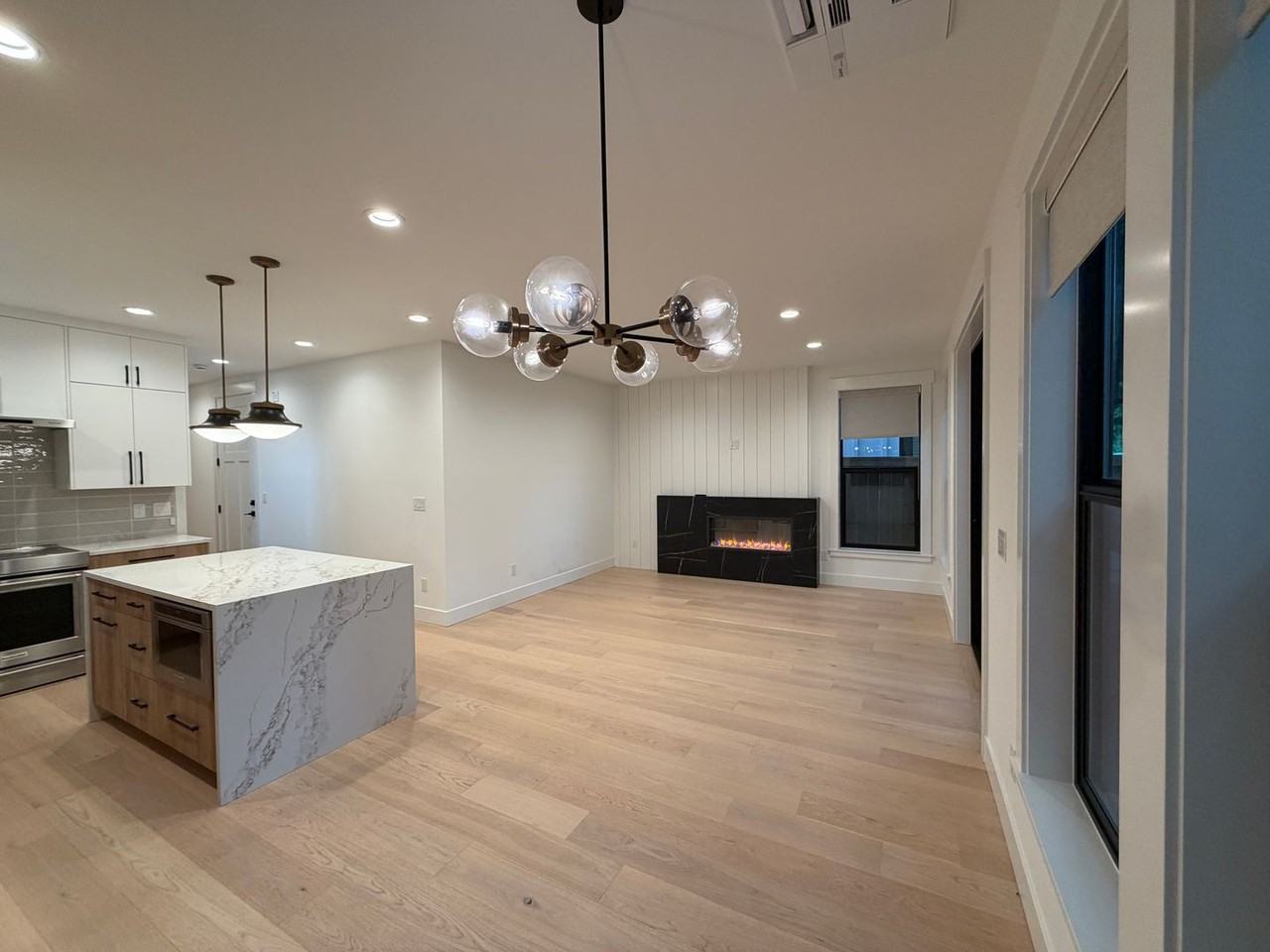 8013 131st Pl Ne - Photo 4 of 25