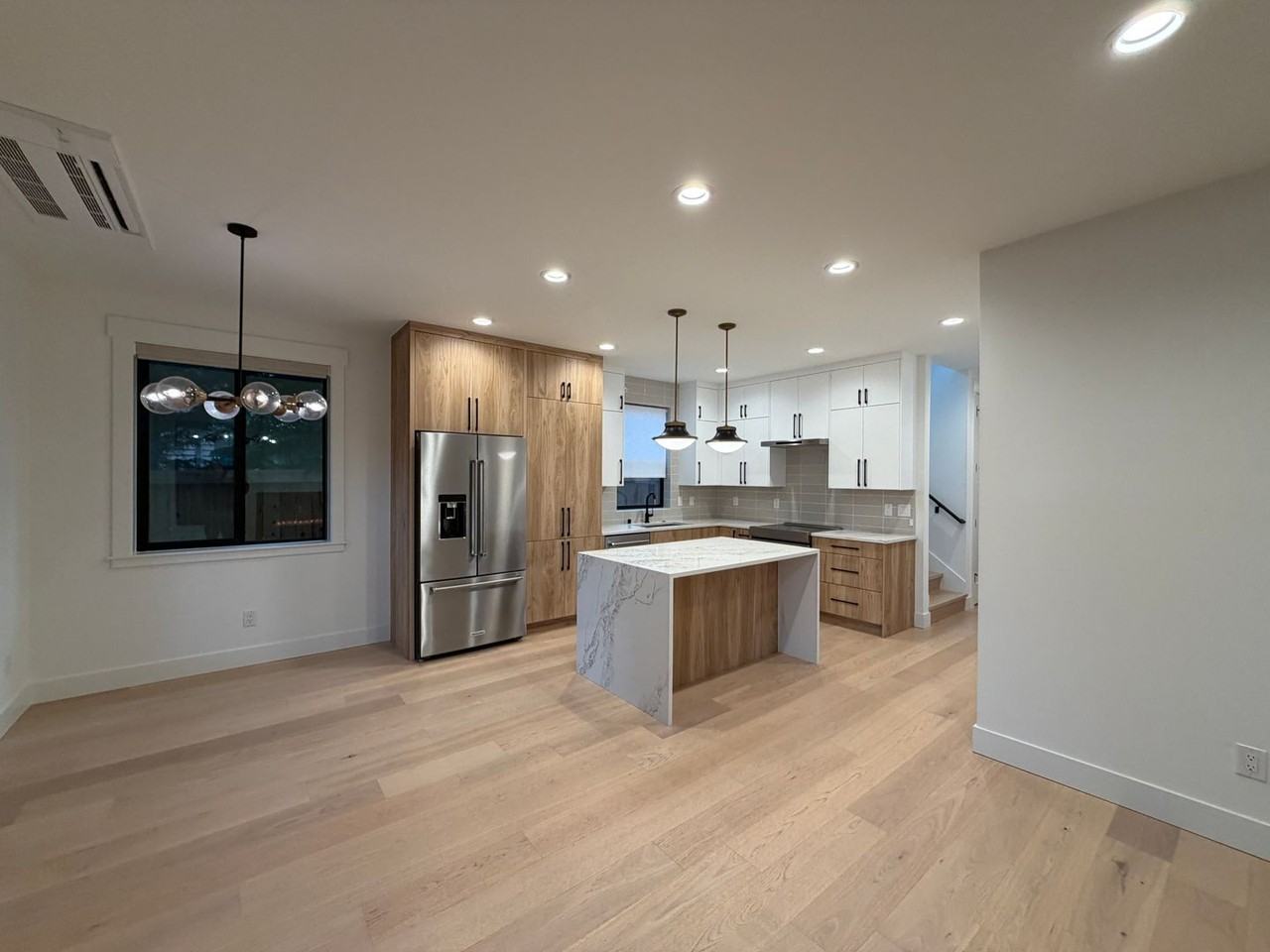 8013 131st Pl Ne - Photo 6 of 25