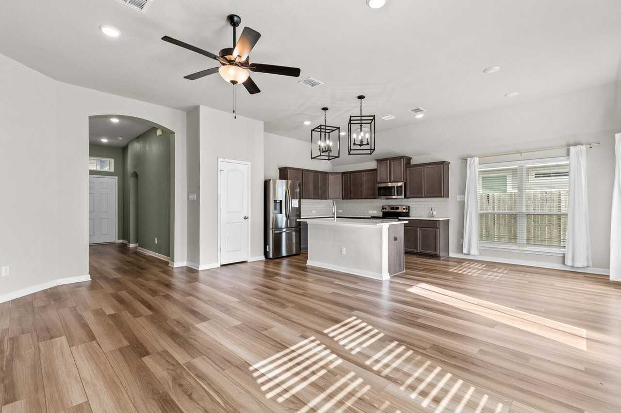 3216 Zabel Dr - Photo 5 of 16