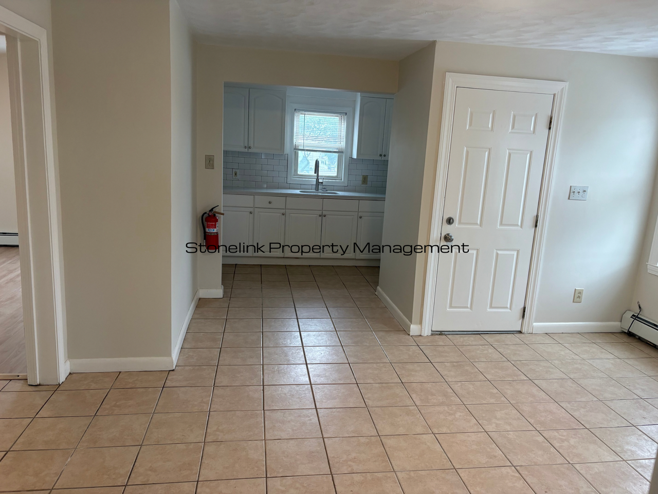 30 Baker St - Photo 4 of 9