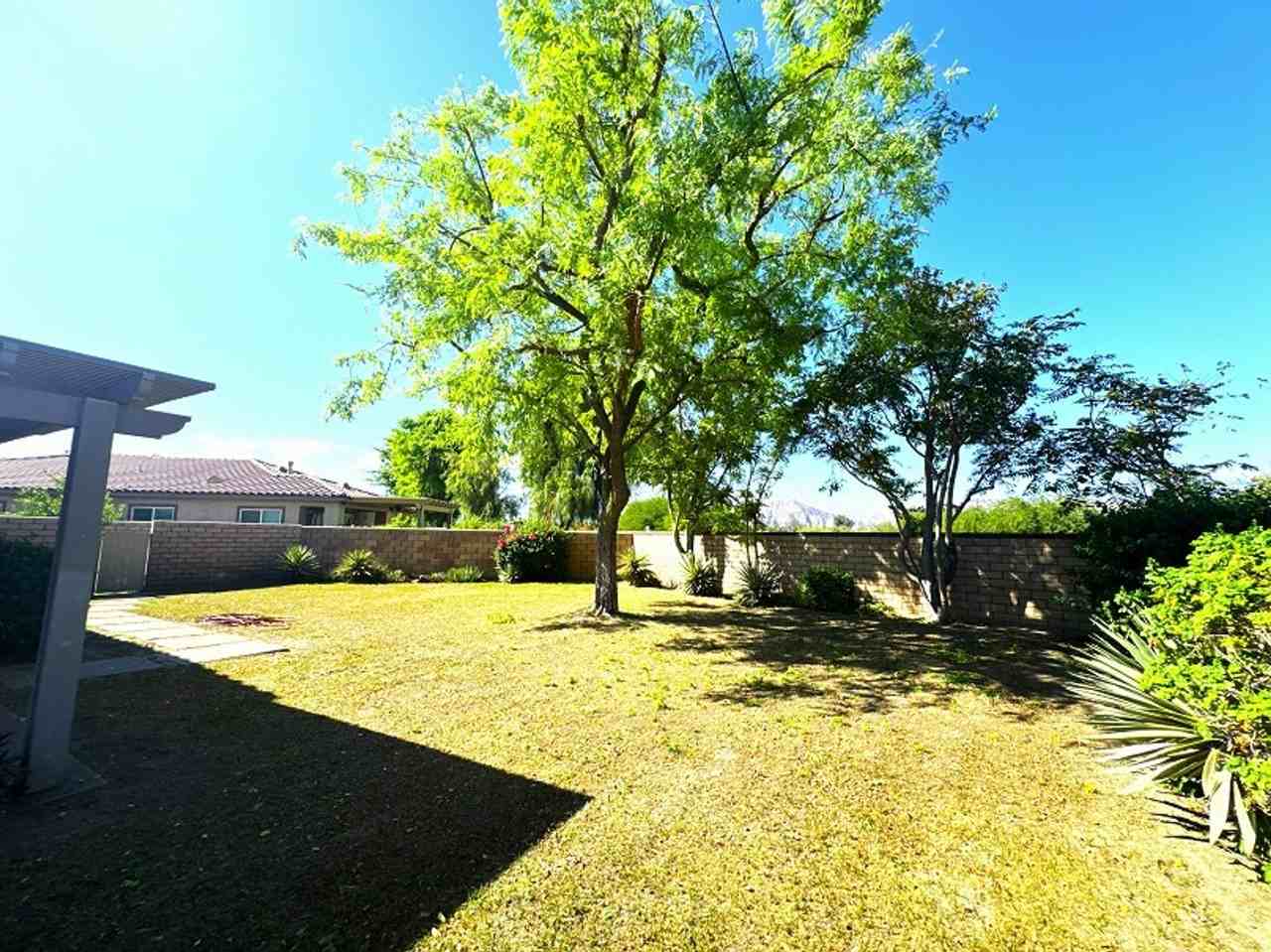 49359 Pacino St - Photo 5 of 33