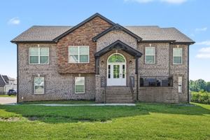 featured image of 529 Cresthaven Ln