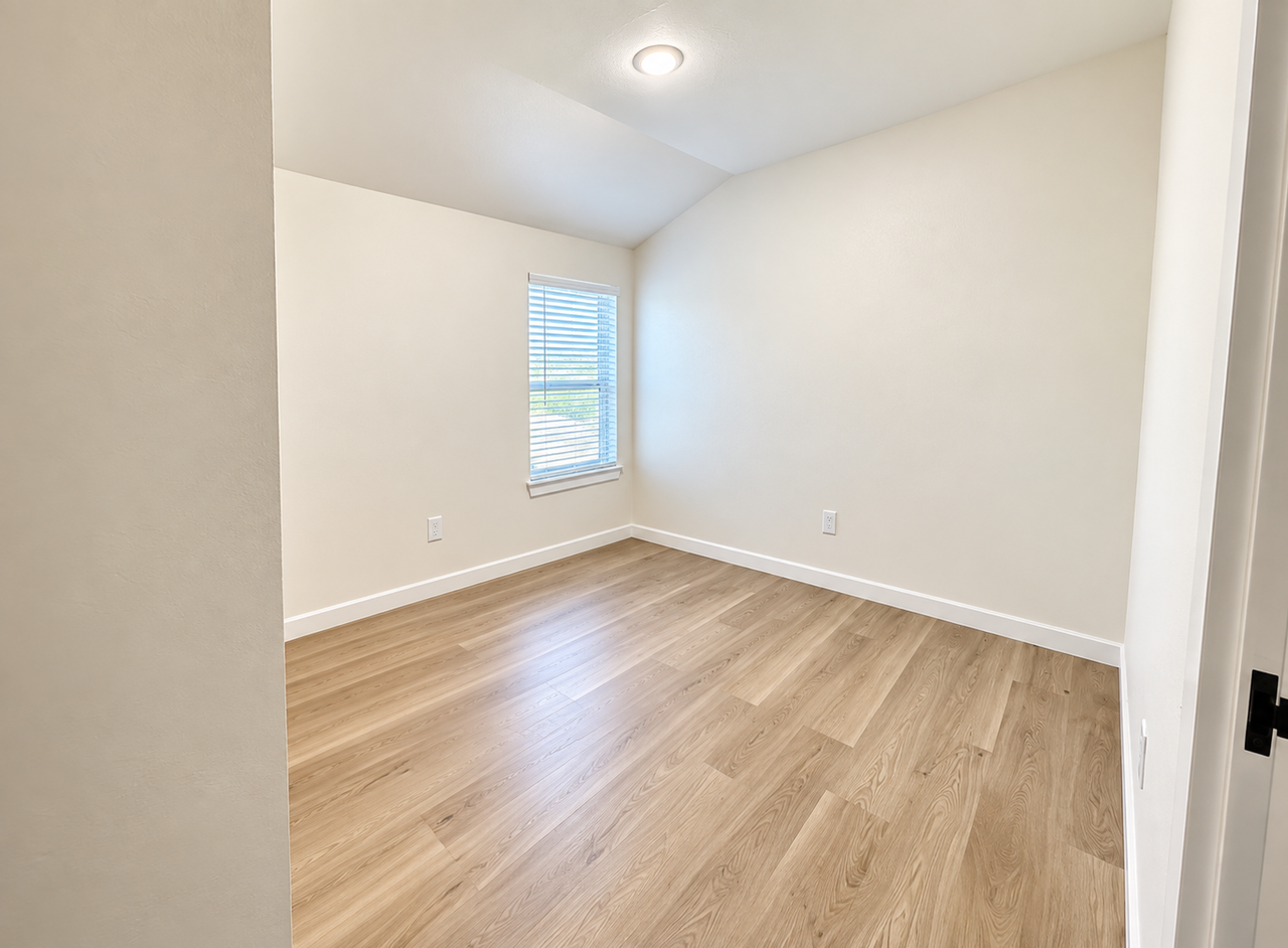 340 Nw 122nd St #2 - Photo 6 of 12