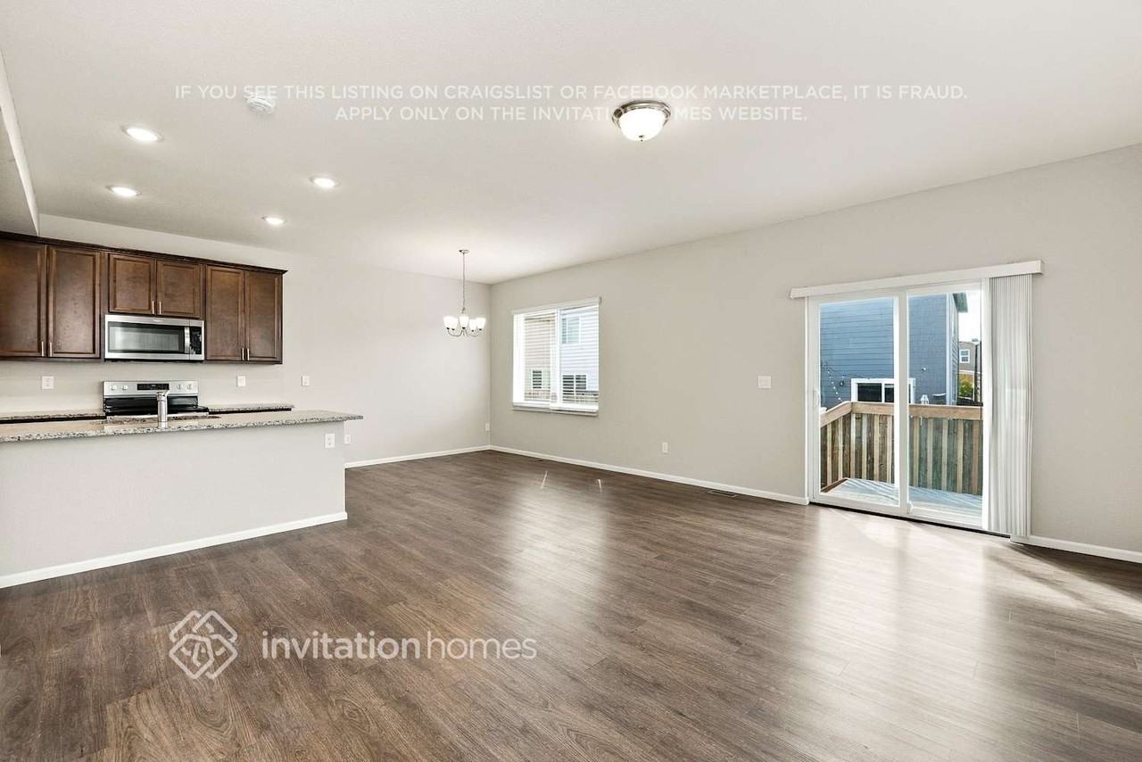 11441 Whistling Duck Way - Photo 4 of 18