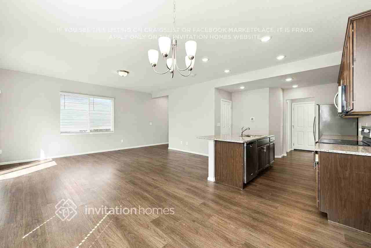 11441 Whistling Duck Way - Photo 6 of 18