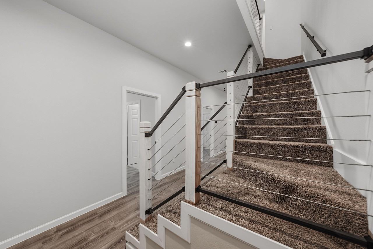 Nokomis Ave - Photo 5 of 17