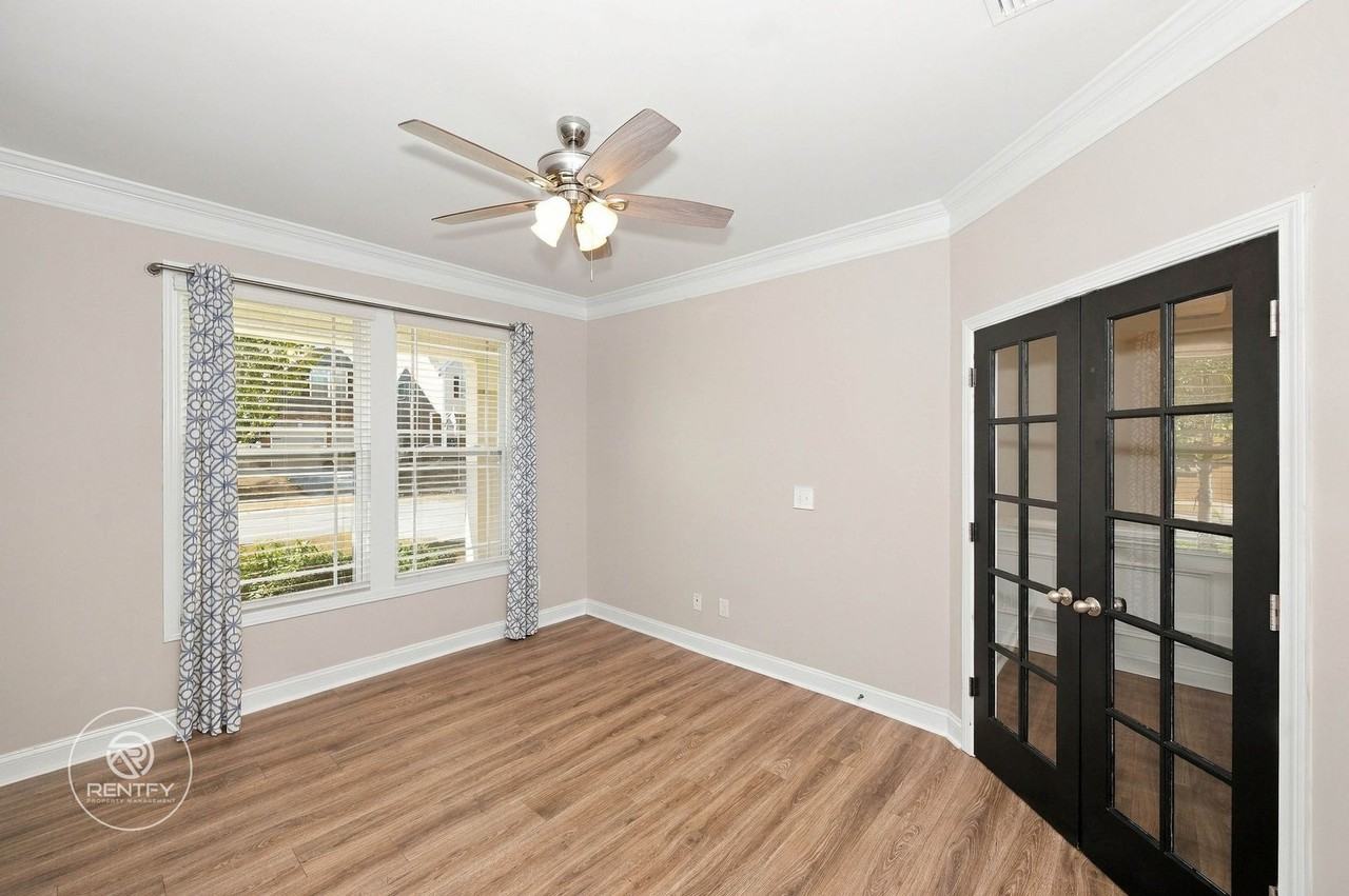 3057 Burnello Ct - Photo 3 of 24