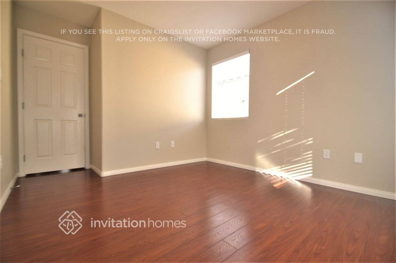 5006 Tioga Pass Ave - Photo 6 of 12