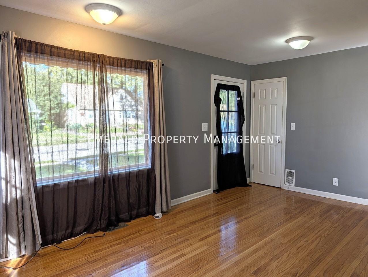 625 Welty Ave - Photo 4 of 15