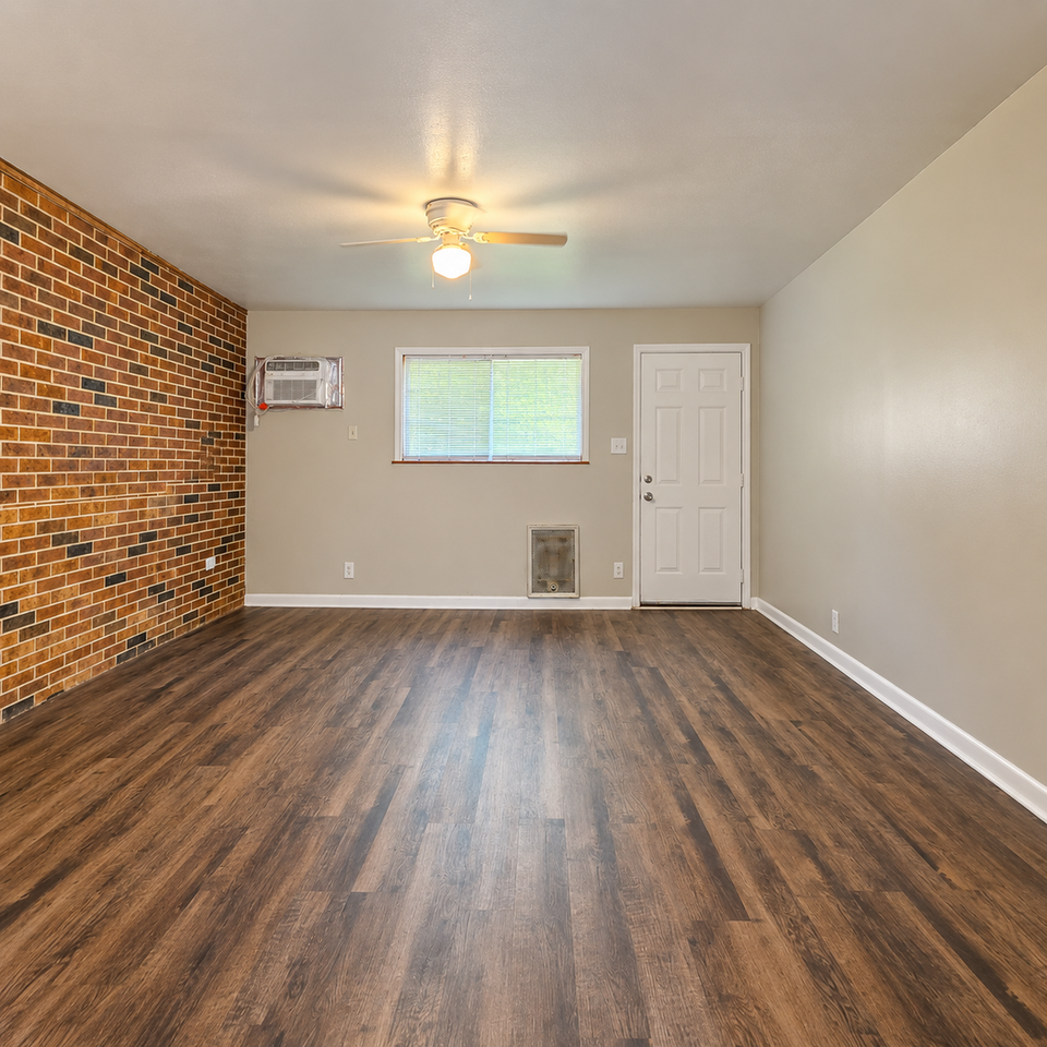 4106 Broyles Ave Sw #J - Photo 7 of 11