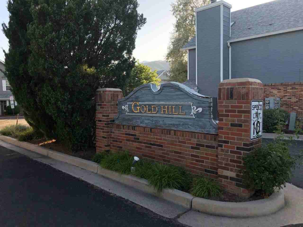 1949 Giltshire Dr - Photo 4 of 41