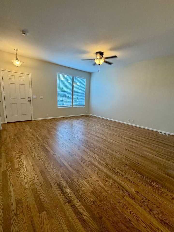 2728 Scotchbroom Pt - Photo 3 of 21