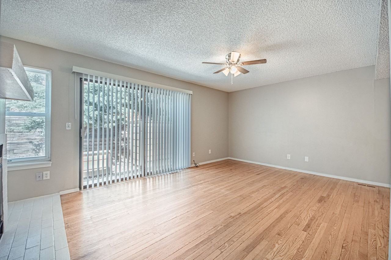 2510 Hamlet Ln #C - Photo 3 of 32
