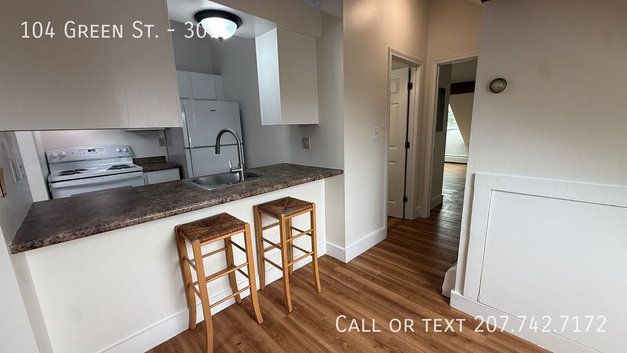 104 Green St #301 - Photo 7 of 20