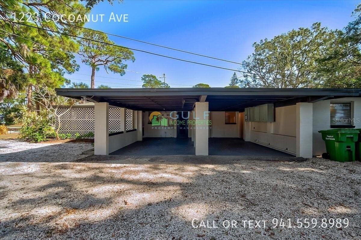 1223 Cocoanut Ave - Photo 4 of 14