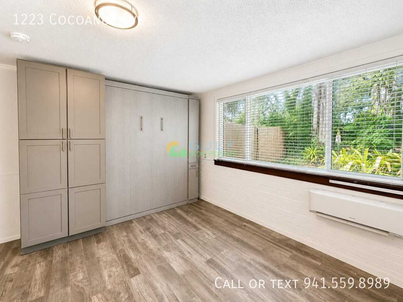 1223 Cocoanut Ave - Photo 6 of 14
