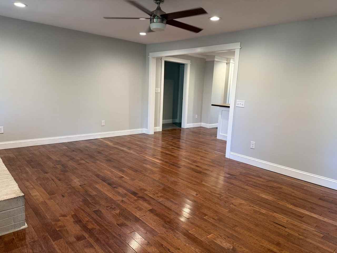 54 Summit Dr - Photo 4 of 13