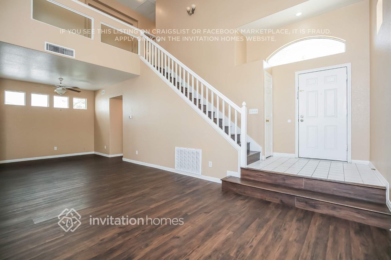 2233 Warm Walnut Dr - Photo 6 of 16