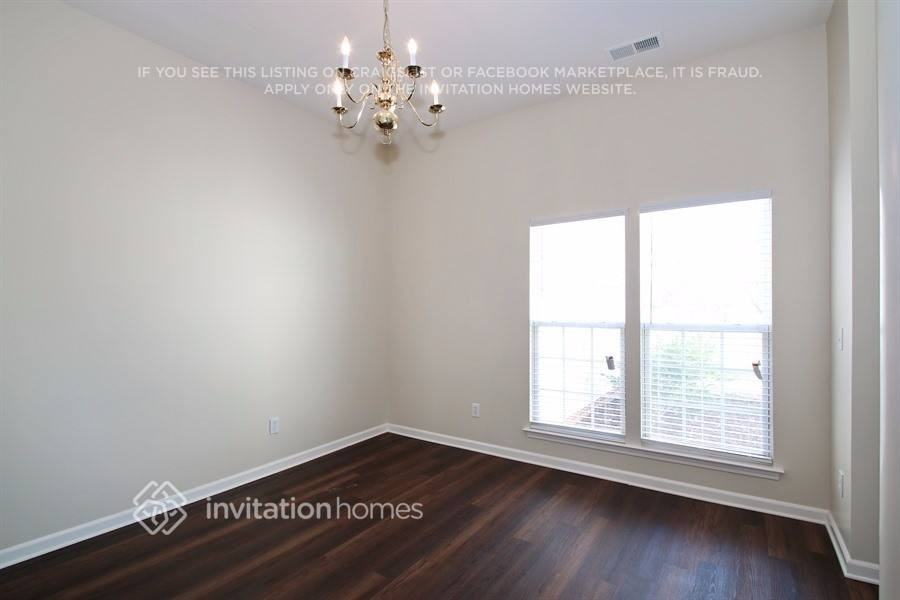 6228 Underwood Ave - Photo 7 of 17