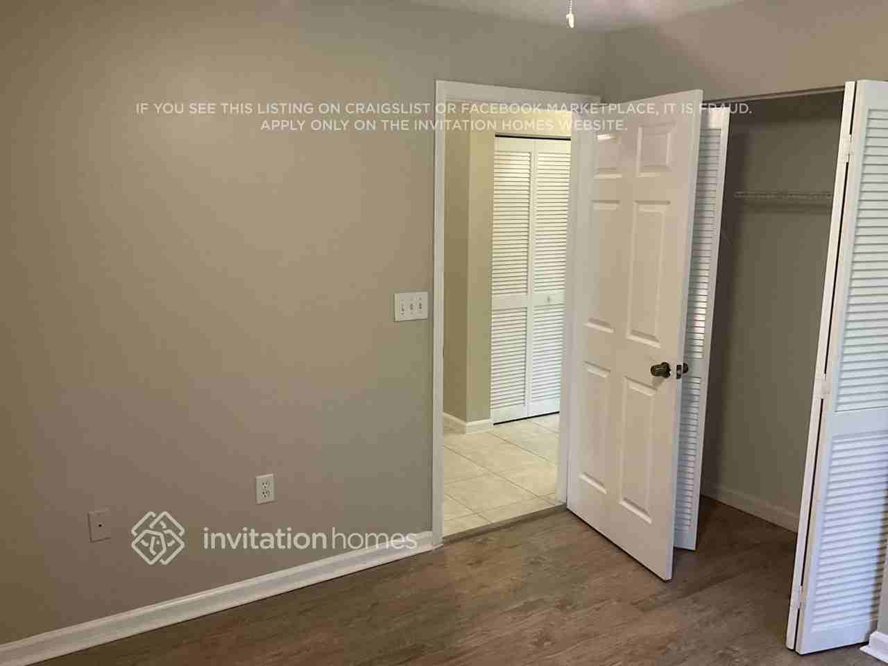 6525 Nw 54th Ct - Photo 7 of 14