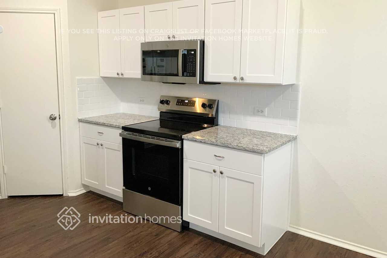 1609 White Dove Ln - Photo 5 of 17